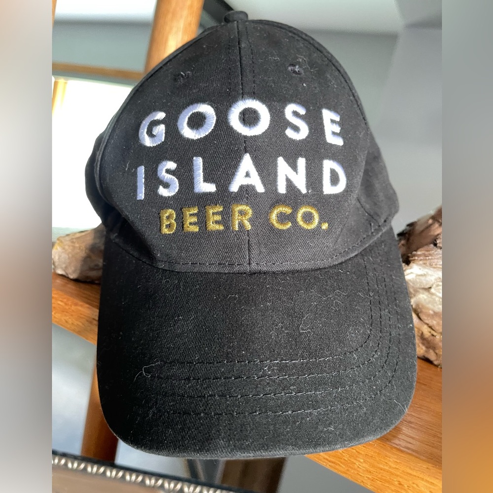 Goose island beer company hat.